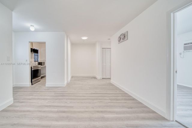 1530 Pennsylvania Ave 305, Miami Beach, FL 33139