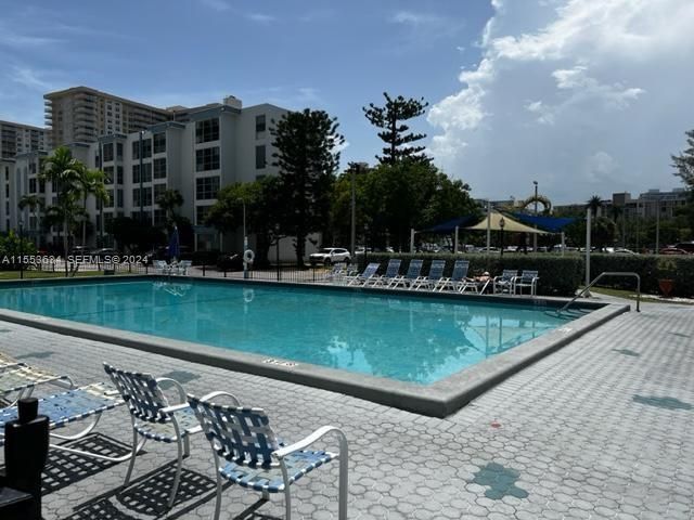 17560 Atlantic Boulevard 301, Sunny Isles Beach, FL 33160