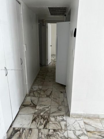 17560 Atlantic Boulevard 301, Sunny Isles Beach, FL 33160