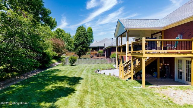 7928 Windgate Dr, Louisville, KY 40291