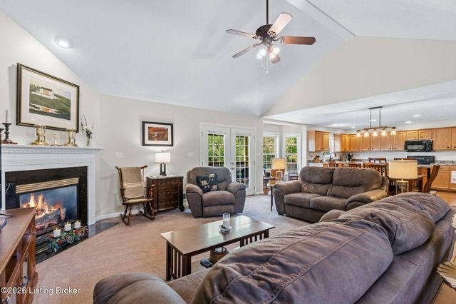 7928 Windgate Dr, Louisville, KY 40291