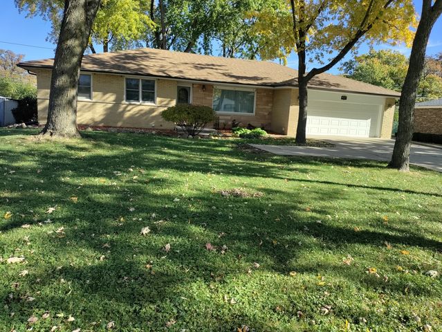 9137 S 88 Avenue S, Hickory Hills, IL 60457