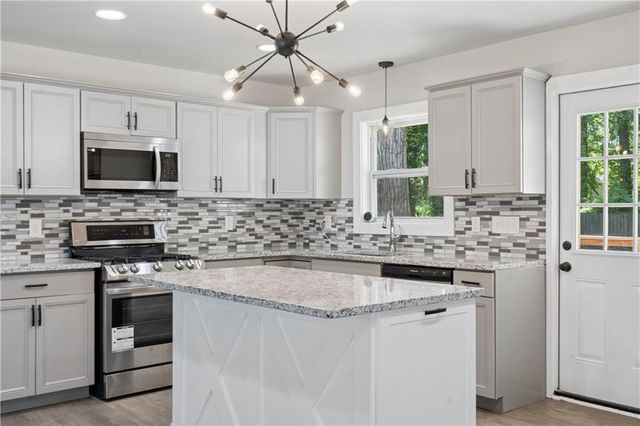 2357 Scotty Circle, Decatur, GA 30032