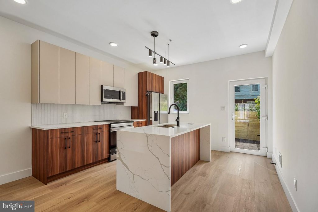 4018 CAMBRIDGE ST, PHILADELPHIA, PA 19104 — photo 4