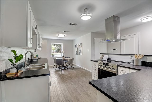 607 Field Street, Colleyville, TX 76034
