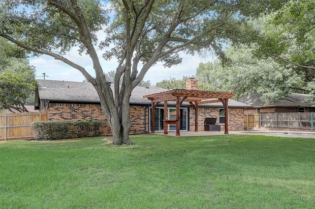 607 Field Street, Colleyville, TX 76034