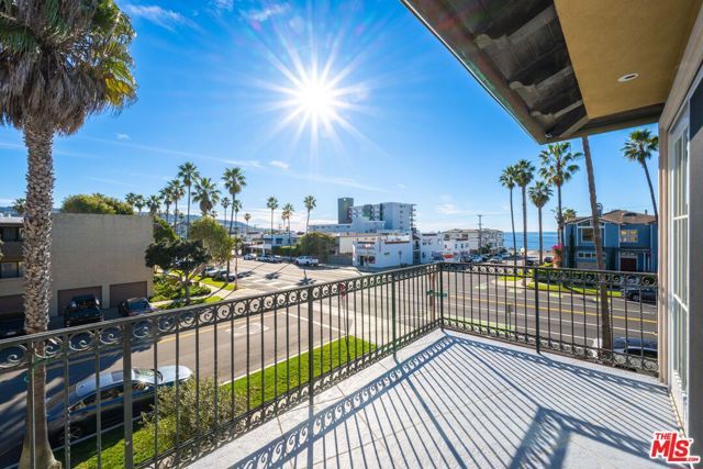 201 S Avenue A A, Redondo Beach, CA 90277