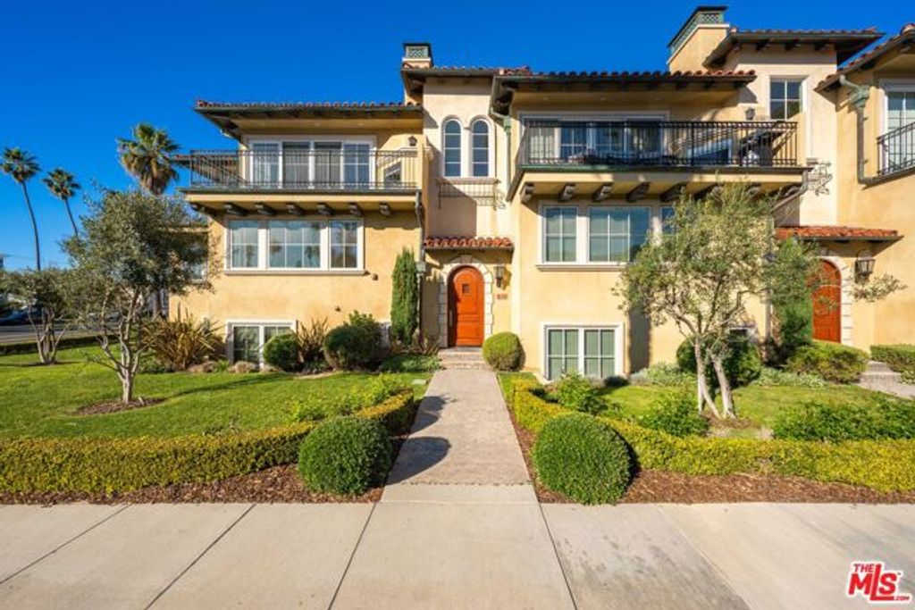 201 S Avenue A A, Redondo Beach, CA 90277