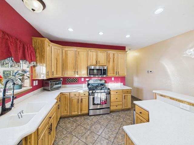 7474 County Road 2800, Mountain View, MO 65548