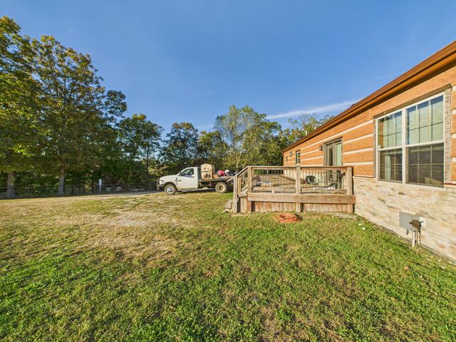 7474 County Road 2800, Mountain View, MO 65548