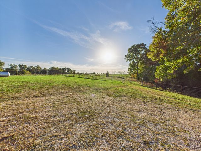 7474 County Road 2800, Mountain View, MO 65548