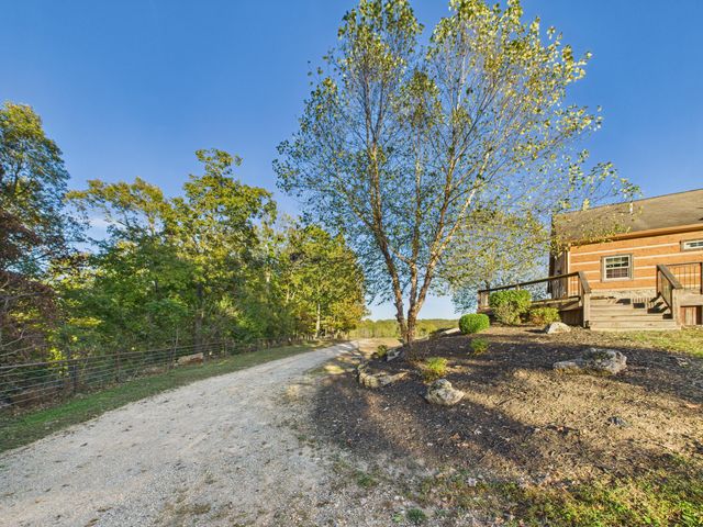 7474 County Road 2800, Mountain View, MO 65548