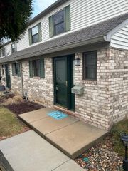 3851 Greenleaf Circle, Kalamazoo City, MI 49008