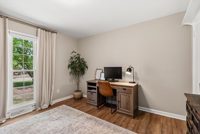 1427 Harris St, Columbia, TN 38401