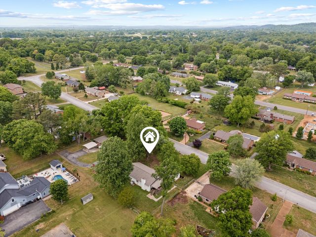 1427 Harris St, Columbia, TN 38401