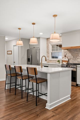 1427 Harris St, Columbia, TN 38401