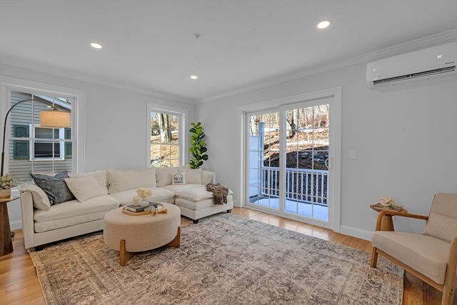 63 North Street D, Worcester, MA 01605