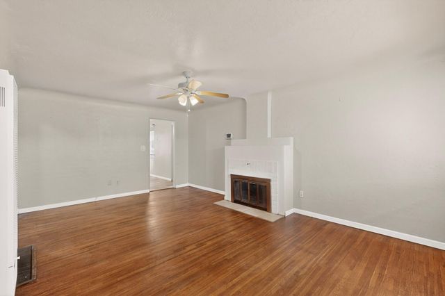 1701 Wilmoore Drive SE, Albuquerque, NM 87106