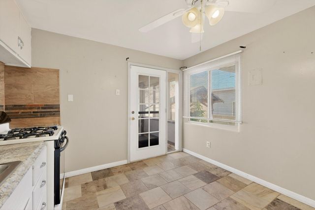 1701 Wilmoore Drive SE, Albuquerque, NM 87106