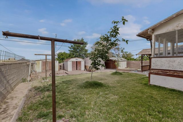 1701 Wilmoore Drive SE, Albuquerque, NM 87106