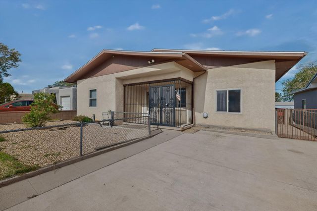 1701 Wilmoore Drive SE, Albuquerque, NM 87106