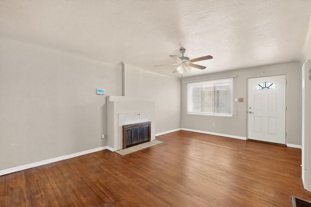 1701 Wilmoore Drive SE, Albuquerque, NM 87106