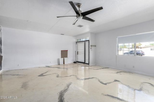 6831 W MARY JANE Lane, Peoria, AZ 85382