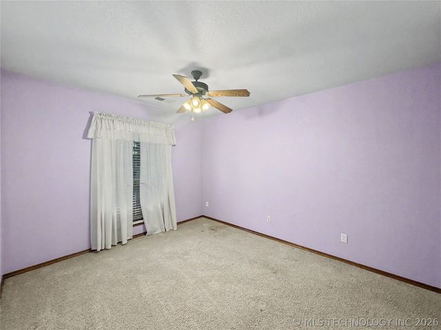 500 SW 160th Street, Oklahoma City, OK 73170