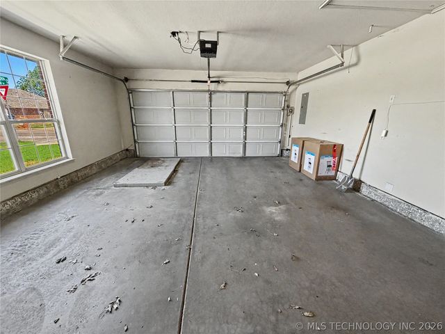 500 SW 160th Street, Oklahoma City, OK 73170