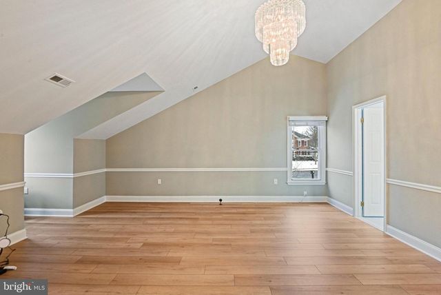 13200 CAROLINE CT, Herndon, VA 20171