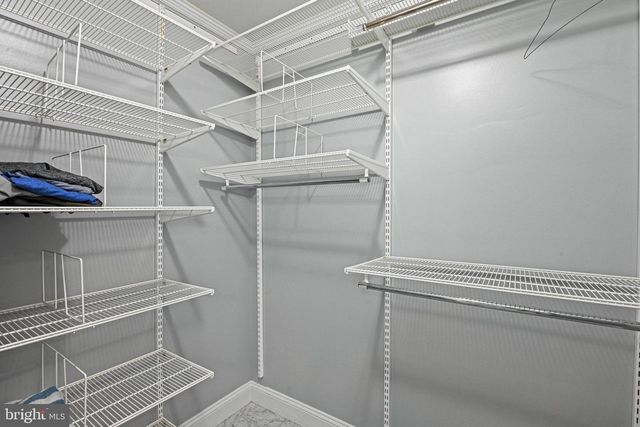 13200 CAROLINE CT, Herndon, VA 20171