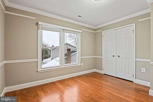 13200 CAROLINE CT, Herndon, VA 20171