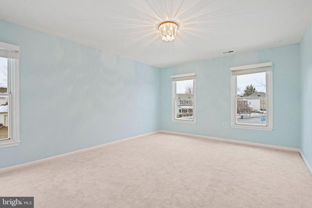 13200 CAROLINE CT, Herndon, VA 20171