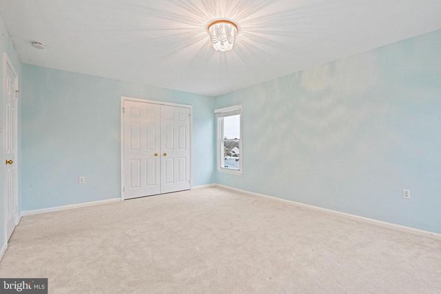 13200 CAROLINE CT, Herndon, VA 20171