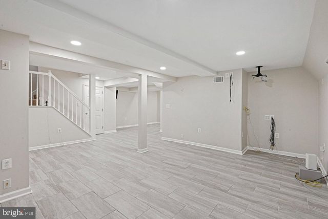 13200 CAROLINE CT, Herndon, VA 20171