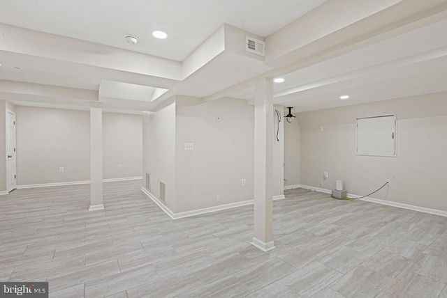 13200 CAROLINE CT, Herndon, VA 20171