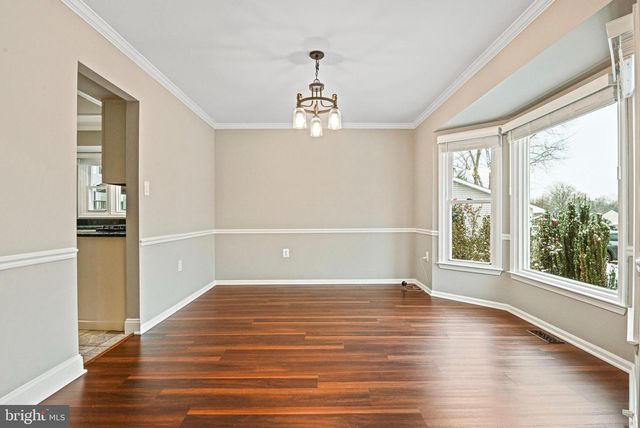 13200 CAROLINE CT, Herndon, VA 20171