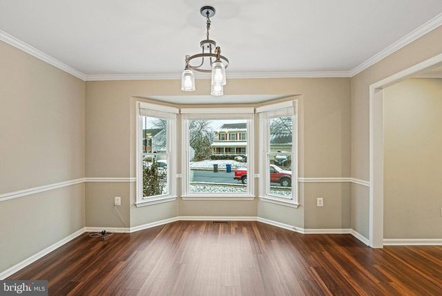 13200 CAROLINE CT, Herndon, VA 20171