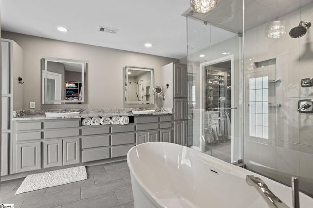 1104 Chickasaw Drive, Westminster, SC 29693