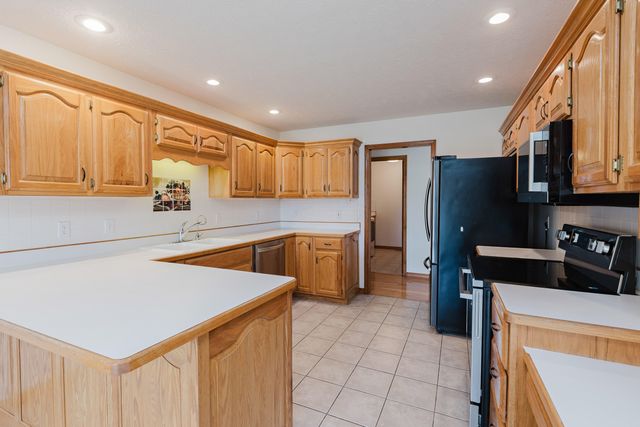 3838 W Eaglecrest Street, Battlefield, MO 65619