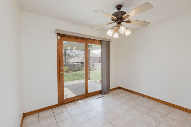 3838 W Eaglecrest Street, Battlefield, MO 65619