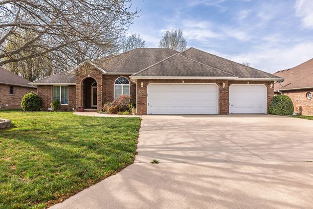 3838 W Eaglecrest Street, Battlefield, MO 65619