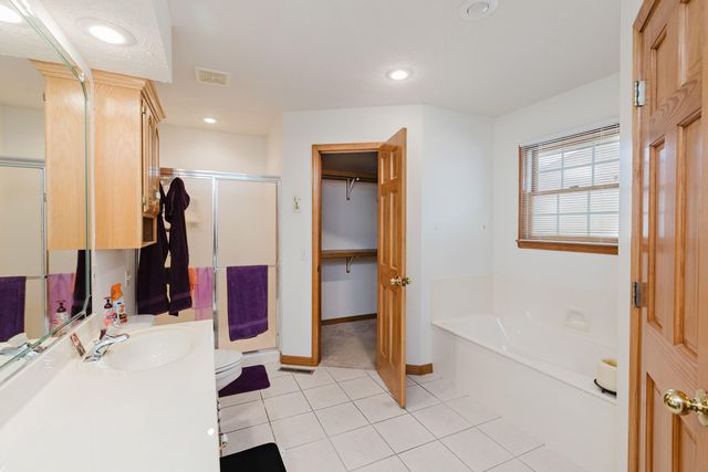 3838 W Eaglecrest Street, Battlefield, MO 65619