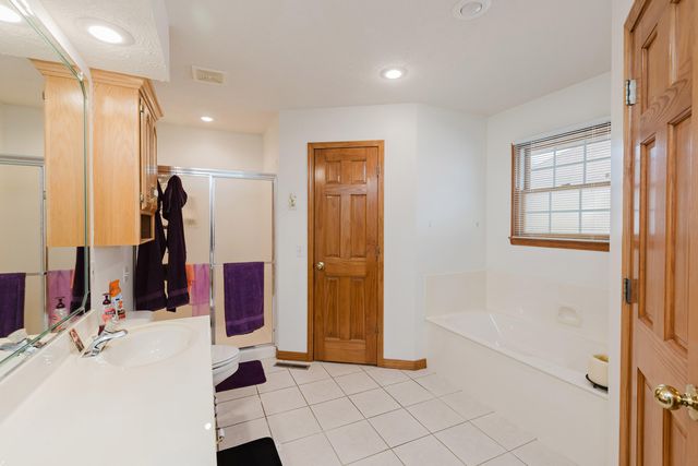 3838 W Eaglecrest Street, Battlefield, MO 65619