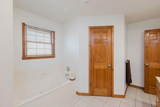 3838 W Eaglecrest Street, Battlefield, MO 65619