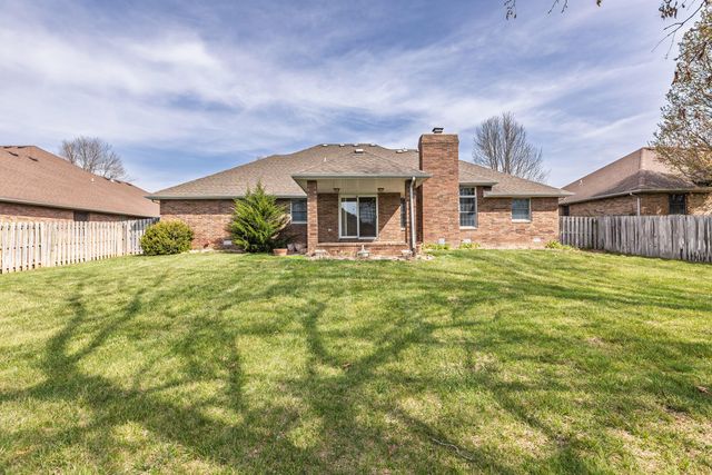 3838 W Eaglecrest Street, Battlefield, MO 65619