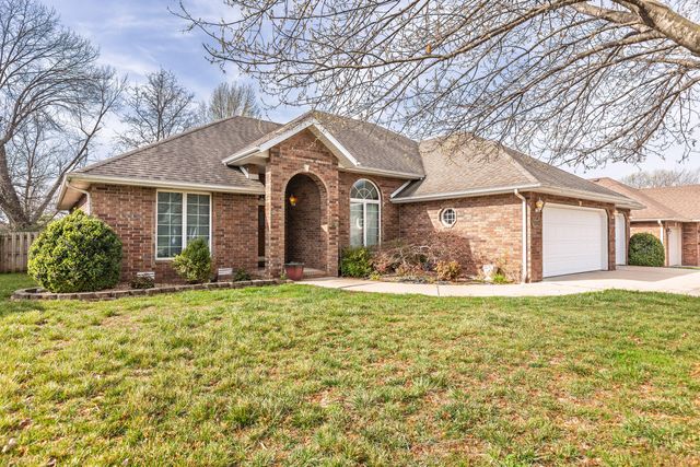 3838 W Eaglecrest Street, Battlefield, MO 65619