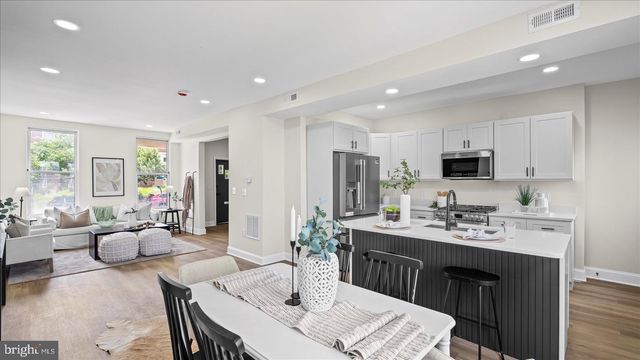 1824 E 32ND ST, Baltimore, MD 21218