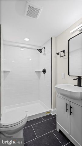 1824 E 32ND ST, Baltimore, MD 21218