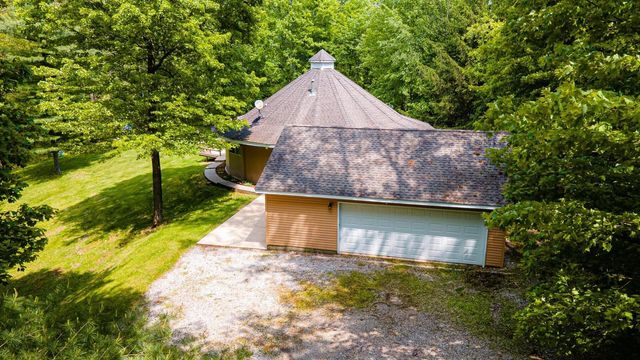516 Mcintosh Drive, Howard, OH 43028